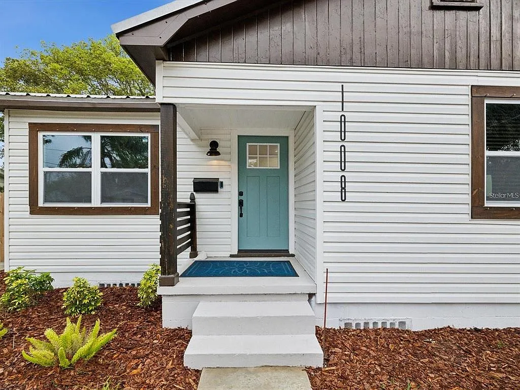 3 bed, 2.0 bath, 1264 sqft, $2,550 — Photo 3