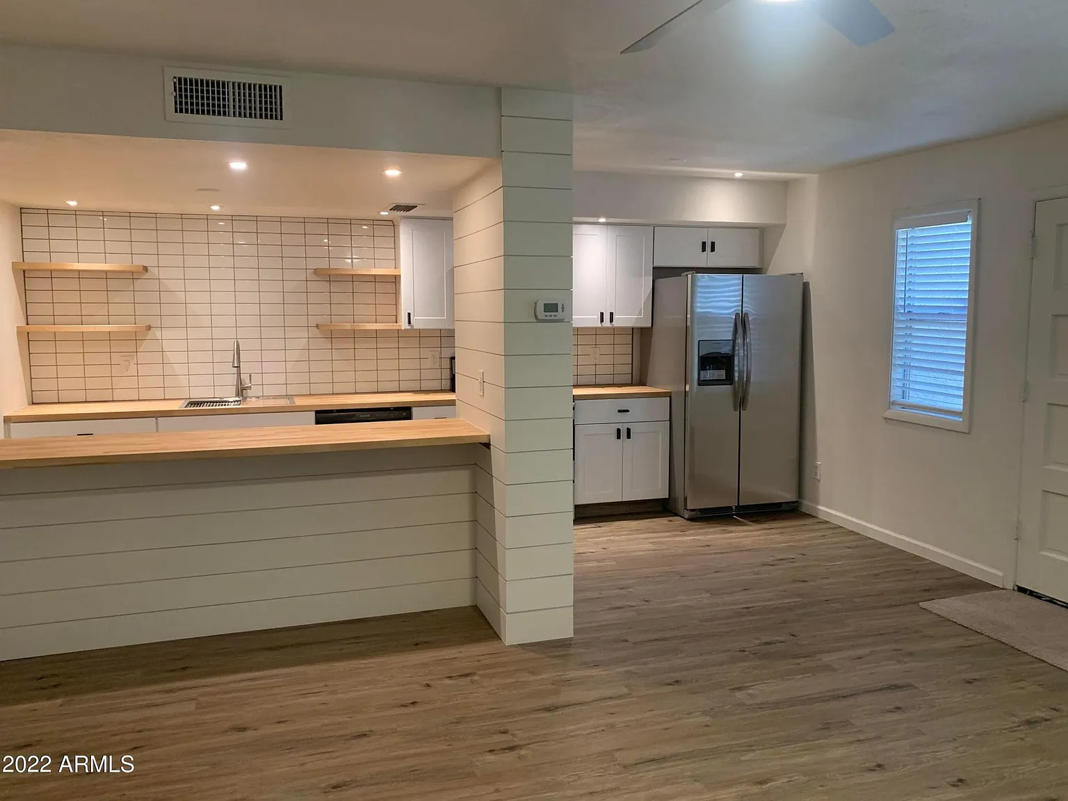 2 bed, 1.5 bath, 924 sqft, $2,300 — Photo 3