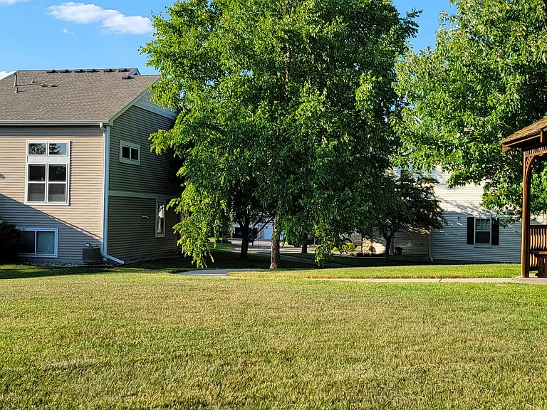 7648 Century Ct — Photo 34