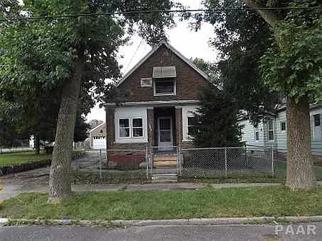 2130 W Millman St photo 1