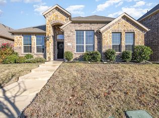 128 Finlee Ln, Red Oak, TX 75154