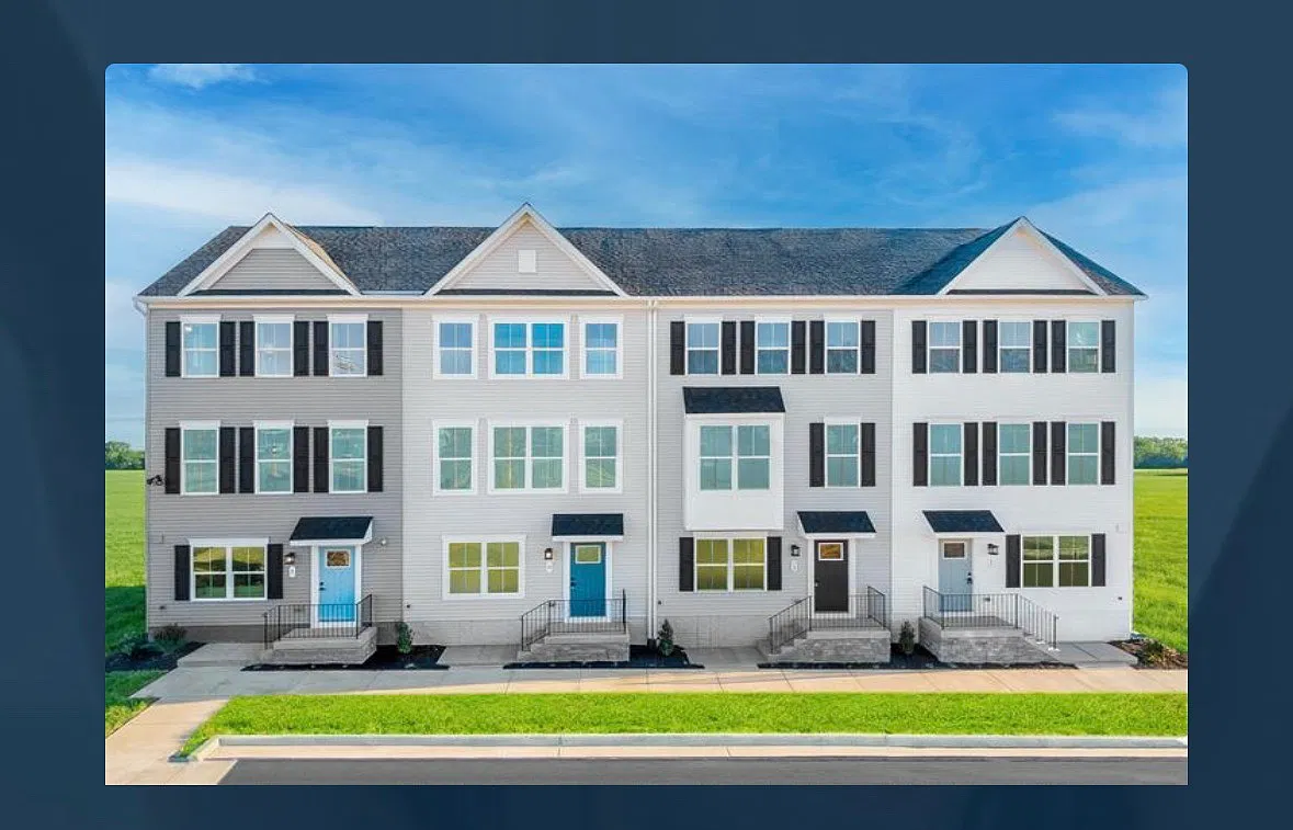 3 bed, 2.5 bath, 1774 sqft, $2,100 — Photo 1