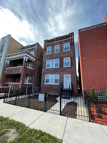 122 S Central Ave #2 Photo 1