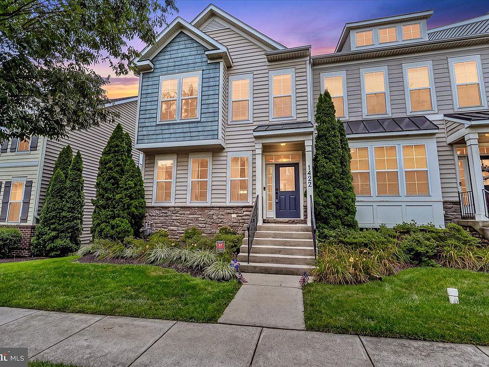 1st image of 1422 Scheer St
