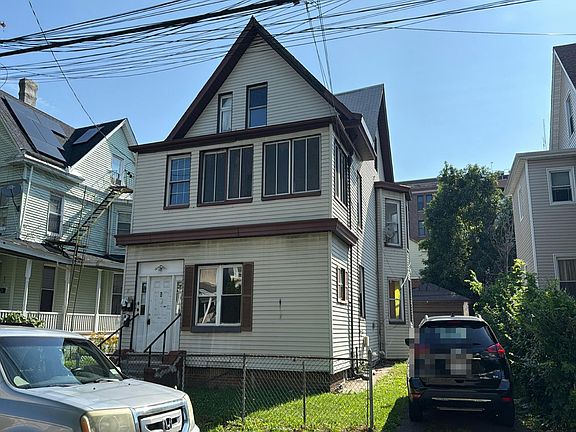 2nd image of 31 S 7th Ave