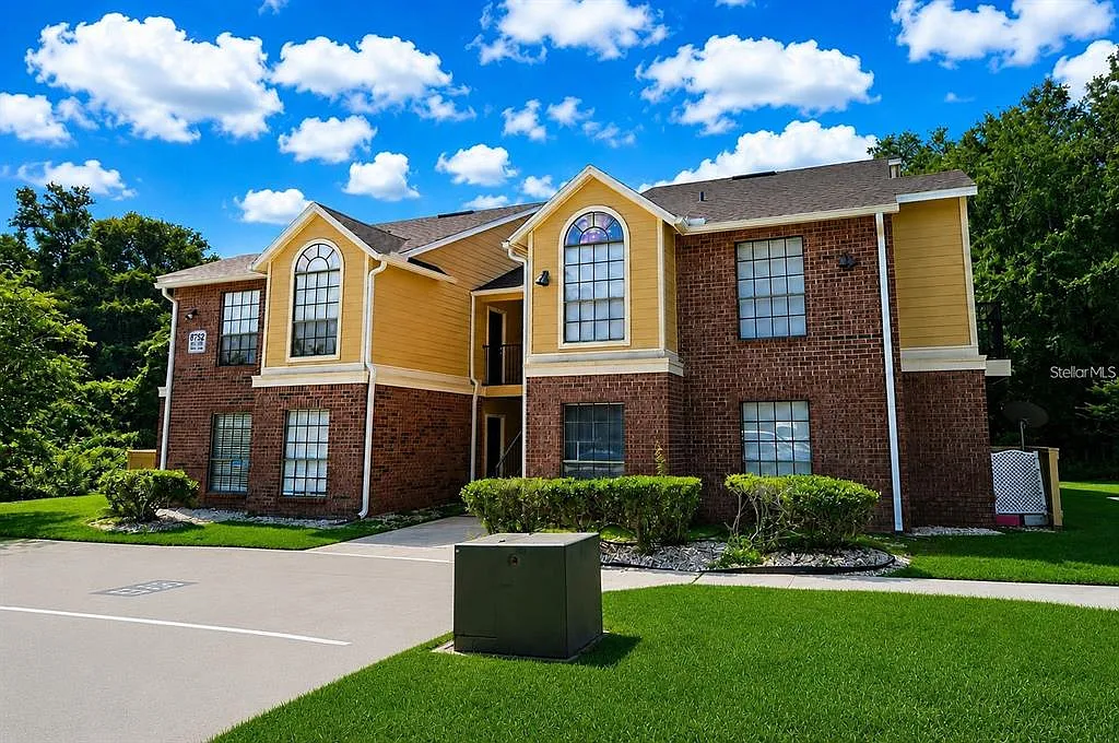 1 bed, 1.0 bath, 822 sqft, $2,000 — Photo 1