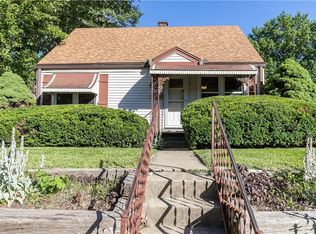 681 Thornton St, Liberty, MO 64068
