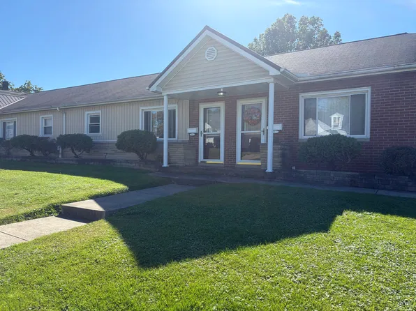 255 Churchill Rd, Girard, OH 44420