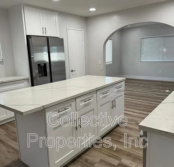 1141 Granger St — Photo 3