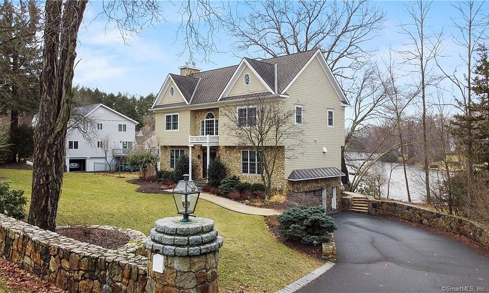 27 Old Black Rock Tpke, Fairfield, CT 06824 | Zillow
