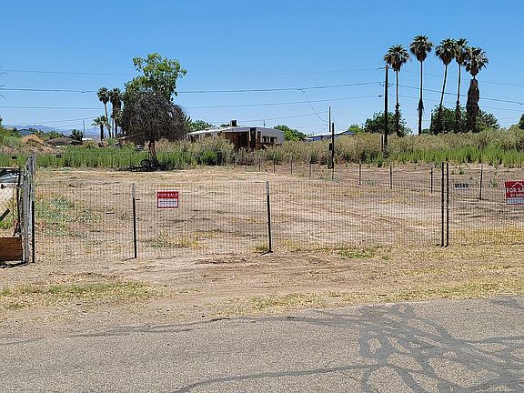 3rd image of 10542 S Tin Ln