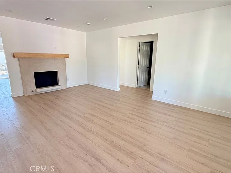 17438 Horace St — Photo 5
