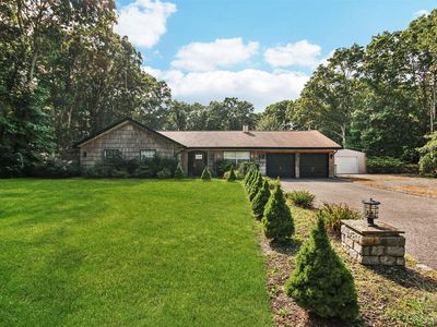32 Florence Drive, Manorville, NY, 11949
