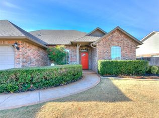2828 Overland Way, Edmond, OK 73012