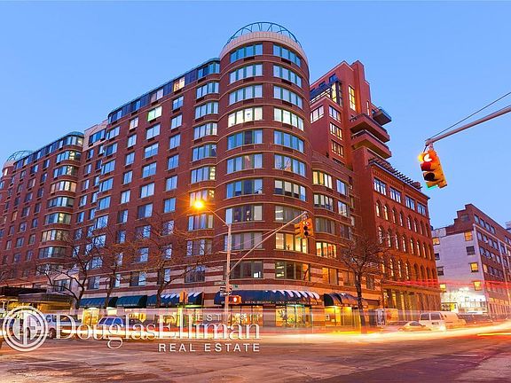 5th image of 295 Greenwich St APT 8E