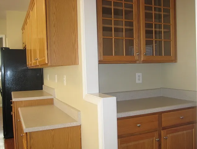 4 bed, 2.5 bath, 2400 sqft, $2,765 — Photo 4