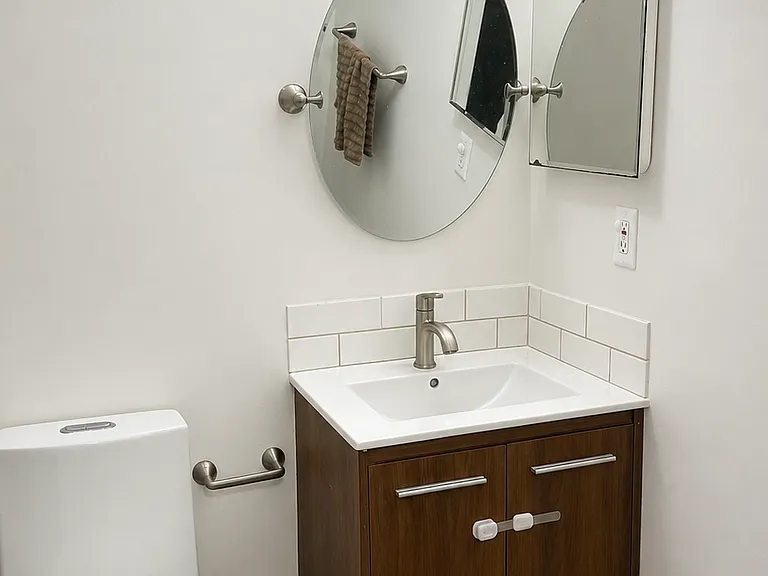 Main Bathroom