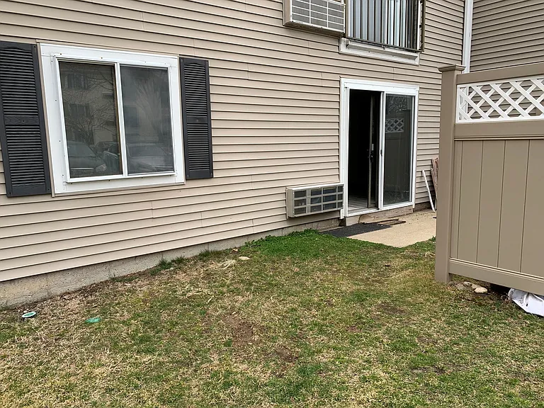 25 Village Rock Ln #1 — Photo 11