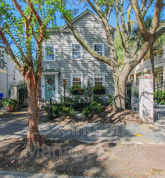 52 Chapel St #B — Photo 11