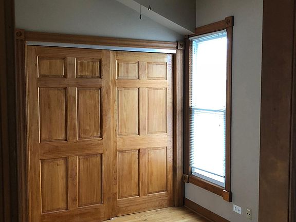 Lower unit office space, dining area, closet space