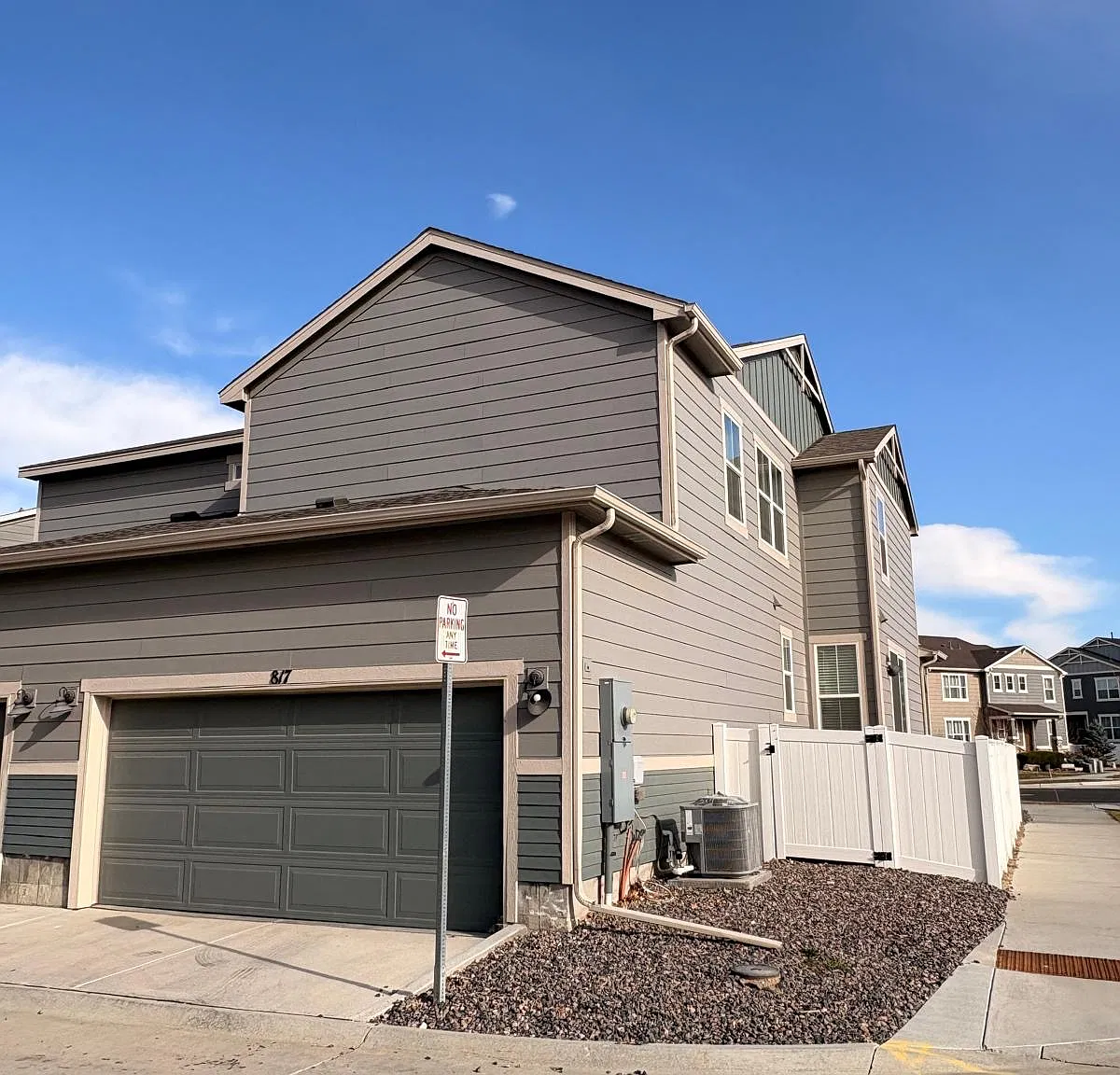 3 bed, 1773 sqft, $2,850 — Photo 2