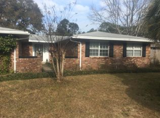 8 Poquito Rd, Shalimar, FL 32579