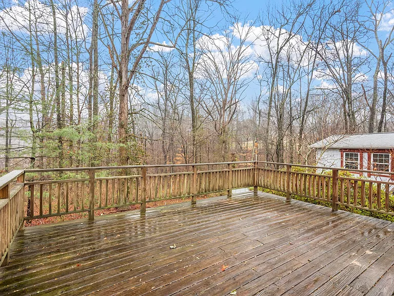 5126 Middle Ridge Ln — Photo 22