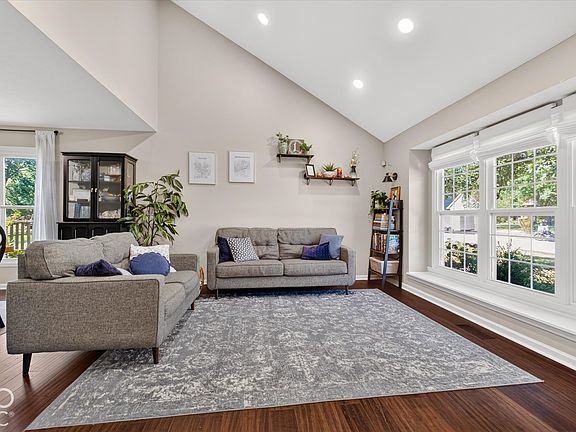 2nd image of 7599 Meadow Ridge Dr