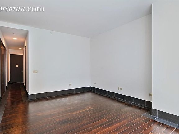 4th image of 40 Broad St APT 17C