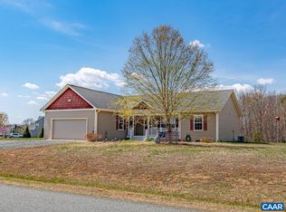 186 Rosewood Dr, Scottsville, VA