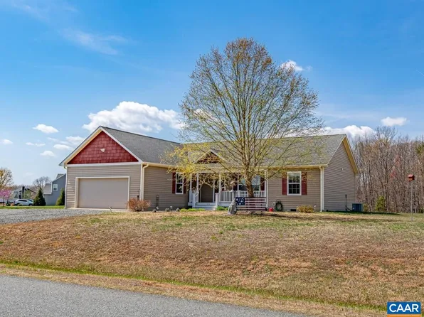 186 Rosewood Dr, Scottsville, VA 24590