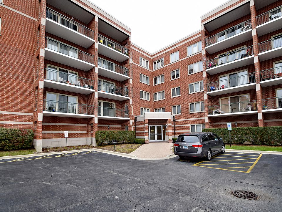 1st image of 6430 W Berteau Ave APT 202