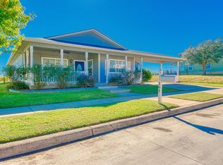 161 Whitewing Way, Floresville, TX 78114