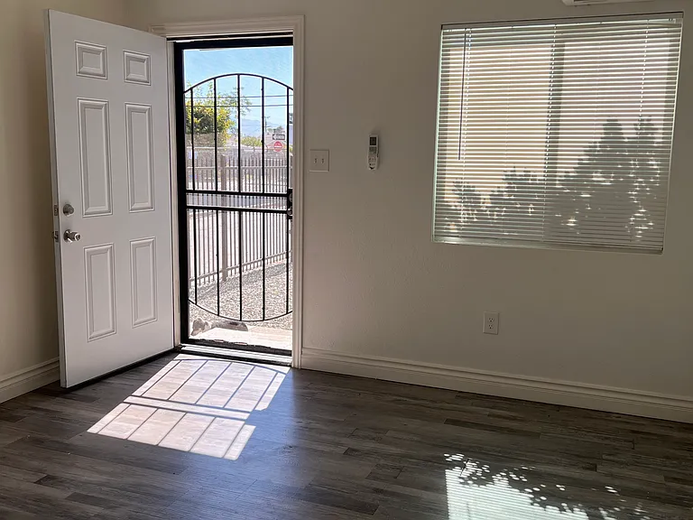 1028 Miller St #1028 — Photo 4