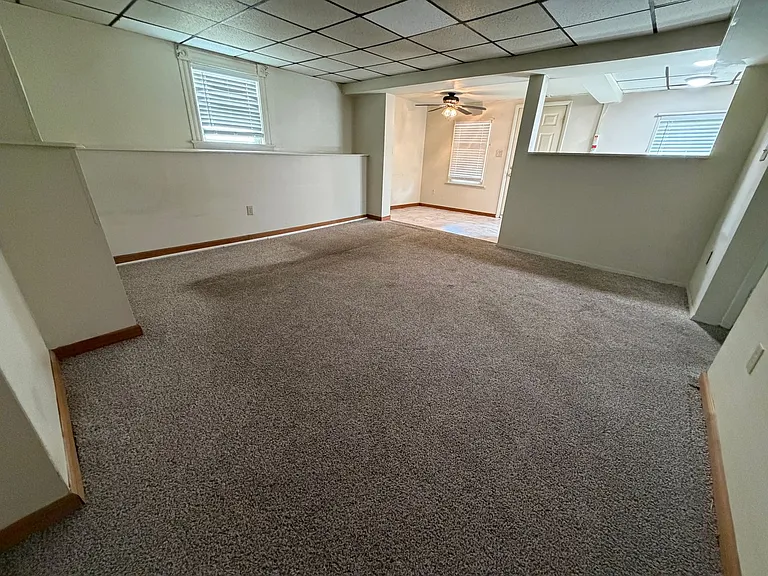412 E Maiden St — Photo 6