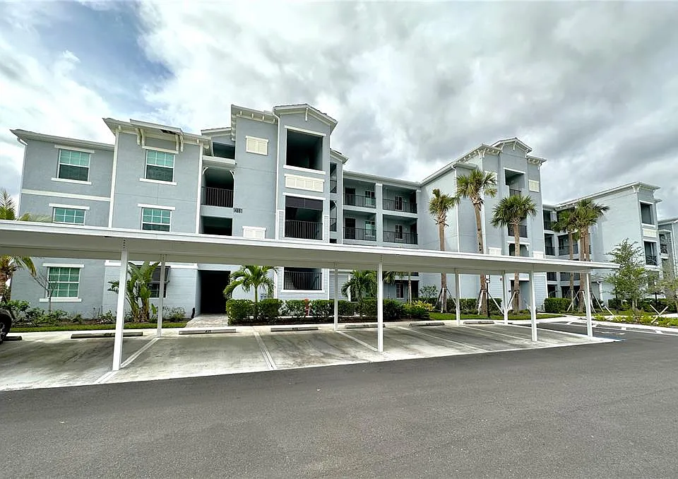 14061 Heritage Landing Blvd #434