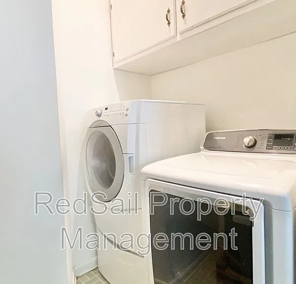 119 Cindy Cir — Photo 17