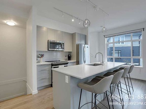 4th image of 16433 Watson Dr #1304