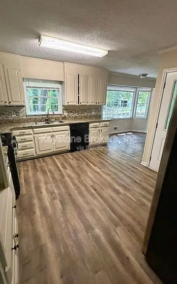 3050 Scott Rd — Photo 3