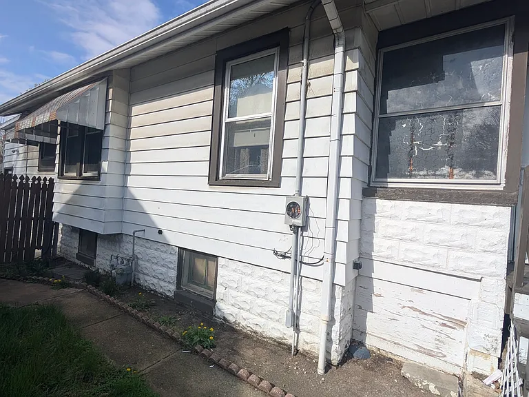 1108 E Arcadia Ave — Photo 4