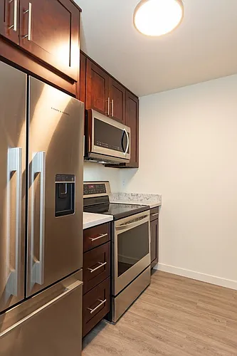 Luke Apartments Photo 1