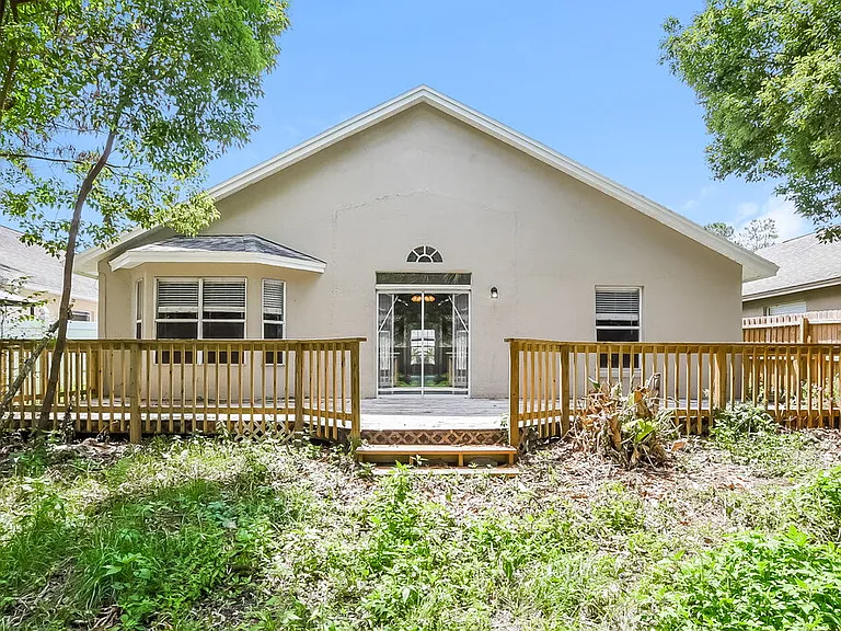 837 Shell Ln — Photo 16