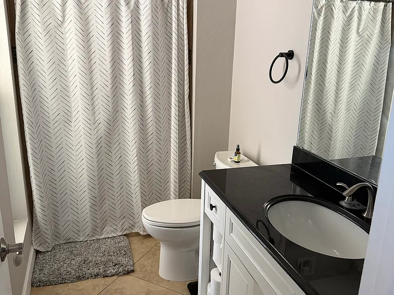4044 E Yucca St — Photo 8