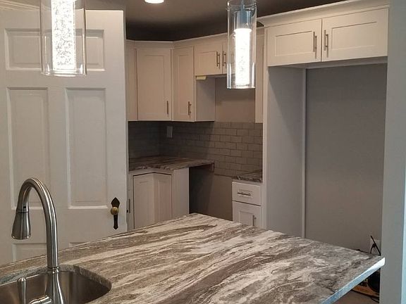 4th image of 1320 Milan Ave