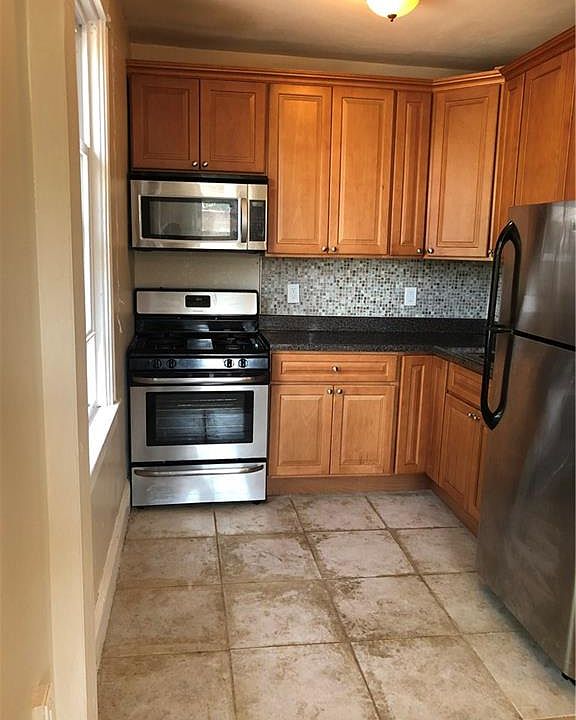 1st image of 34 Roosevelt St #2
