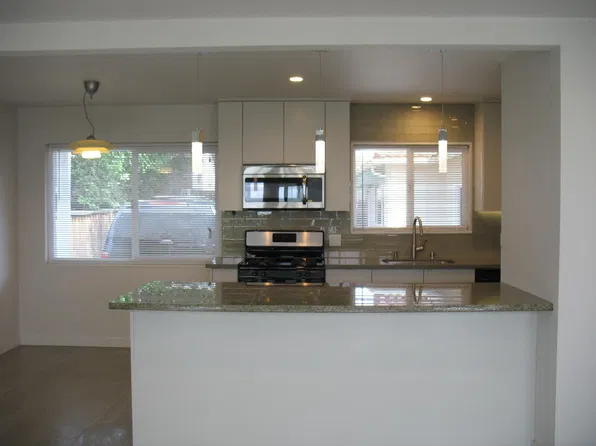 1357 Park Dr #B, Mountain View, CA 94040