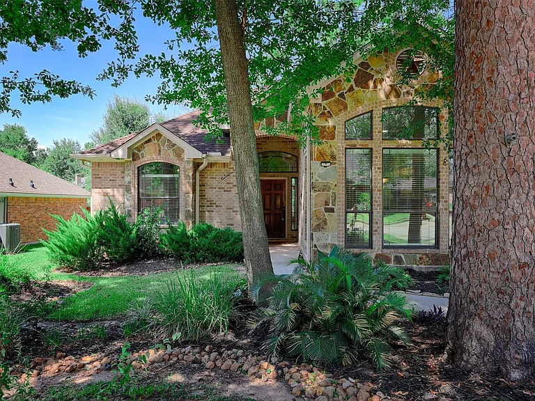 12460 Lyra Dr — Photo 4