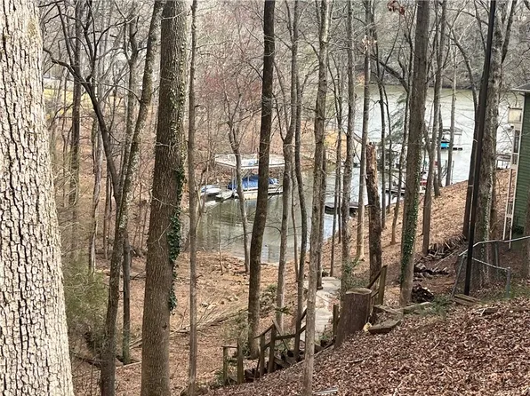 2545 Bridgewater Dr, Gainesville, GA 30506