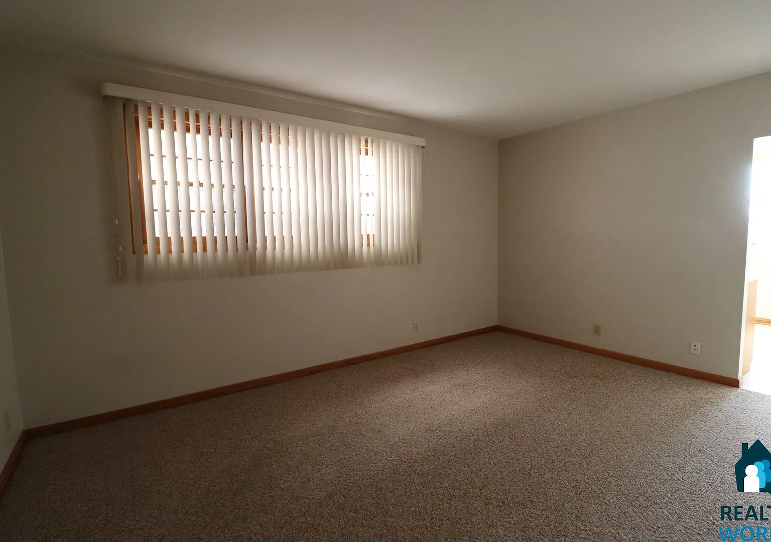 4320 South 48th Street — Photo 3