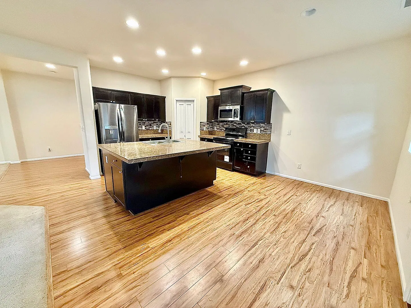 4 bed / 2.5 bath AND a BONUS room! — Photo 4